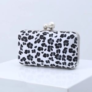 Pochette blanche léopard minaudière.
